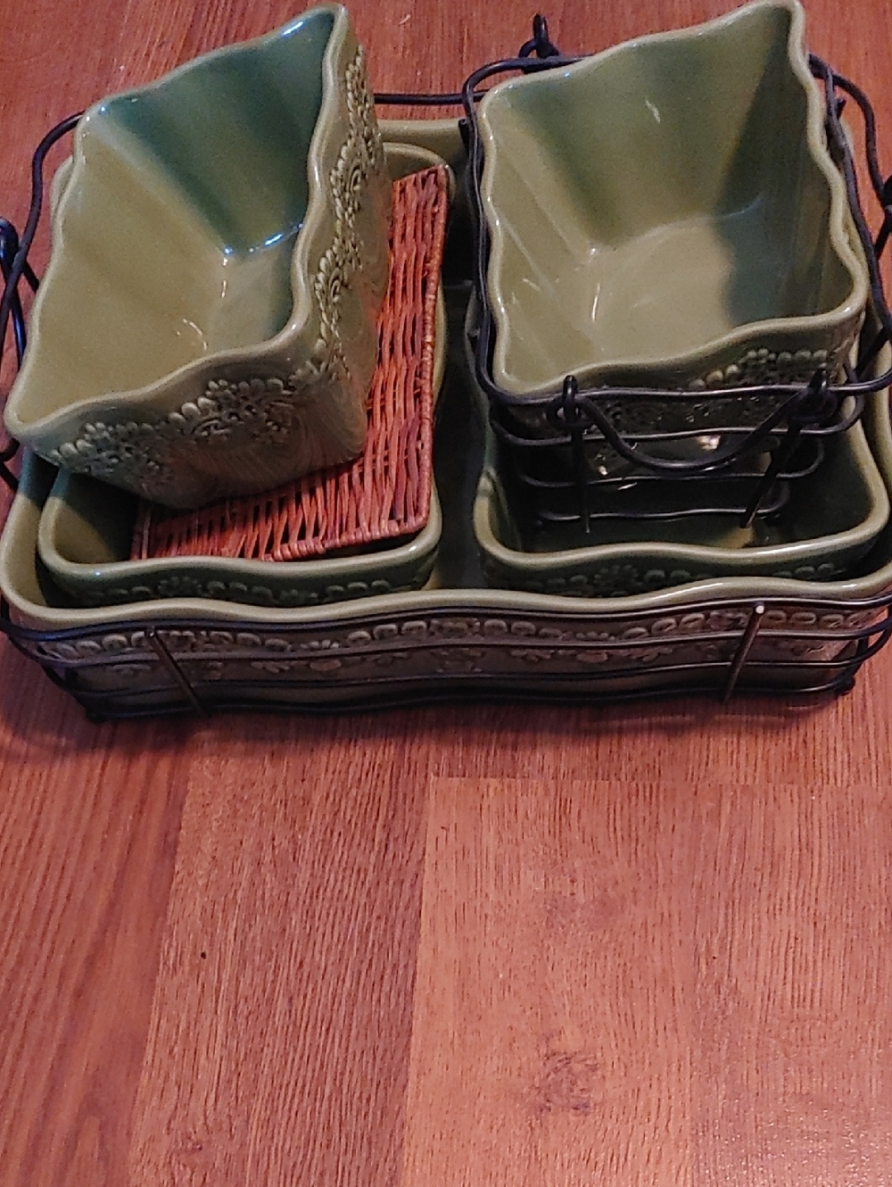 Temp-tations By Tara Olive Green Serving Pan Set with Wire Baskets